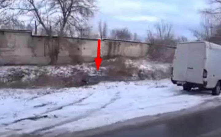 Автомобиль BMW вылетел в кювет в Бресте