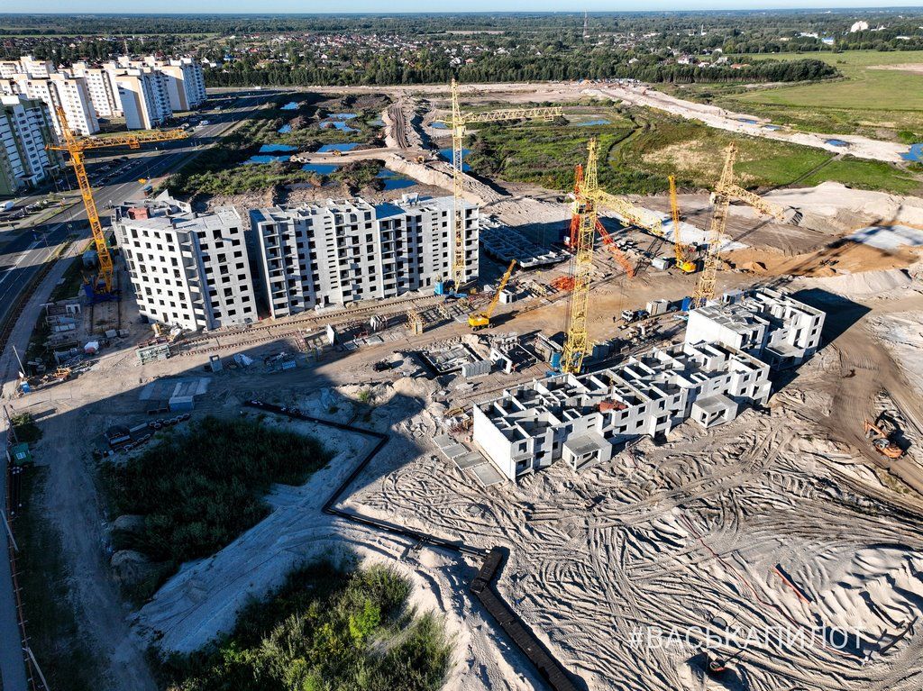 Смотрим с высоты, как идёт строительство нового района в Бресте