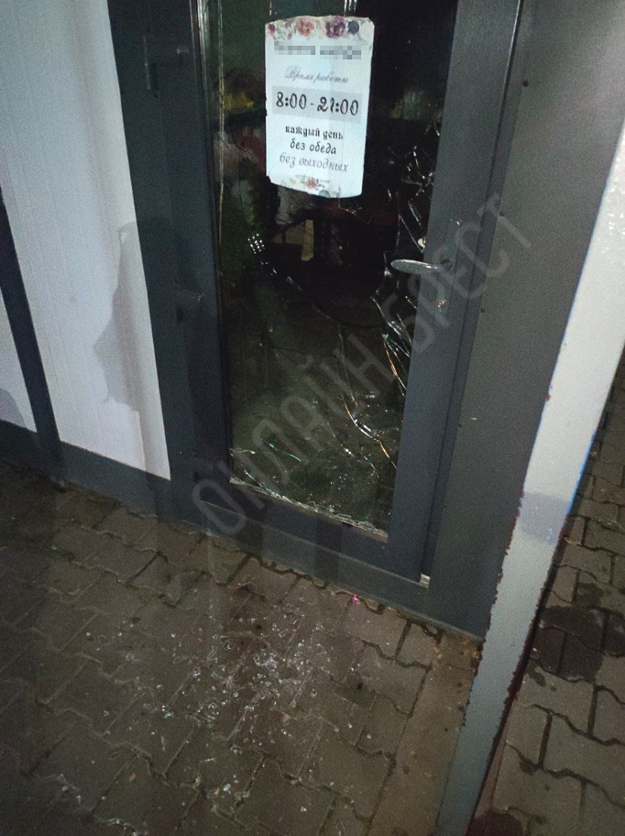 Читательница: Кто знает, что произошло с цветочным киоском на остановке «Рынок Лагуна»?