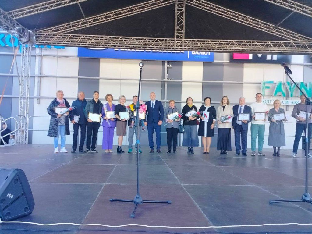 В Бресте на площадке у ТРЦ «Экватор» проходит праздник «Мой адрес — Московский район»