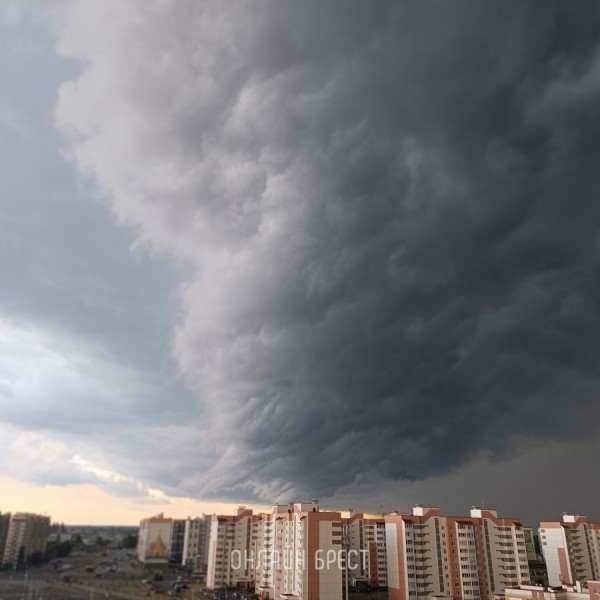 Посмотрите, как накрыло Брест
