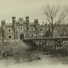 Холмские ворота Брестской крепости и мост через р. Мухавец 105 лет тому назад