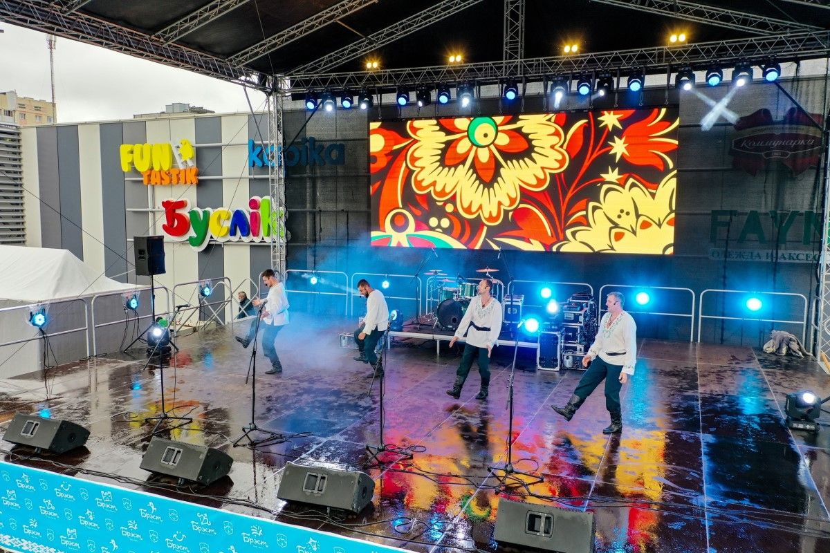 Сегодня в Бресте на Экваторе