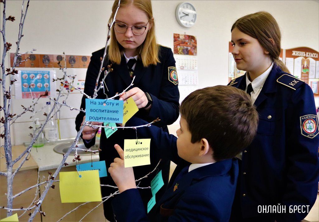 Читатель: Хочешь знать свои права - спроси у правоведов! В брестской школе № 28 провели правовой ликбез для юных и любознательных