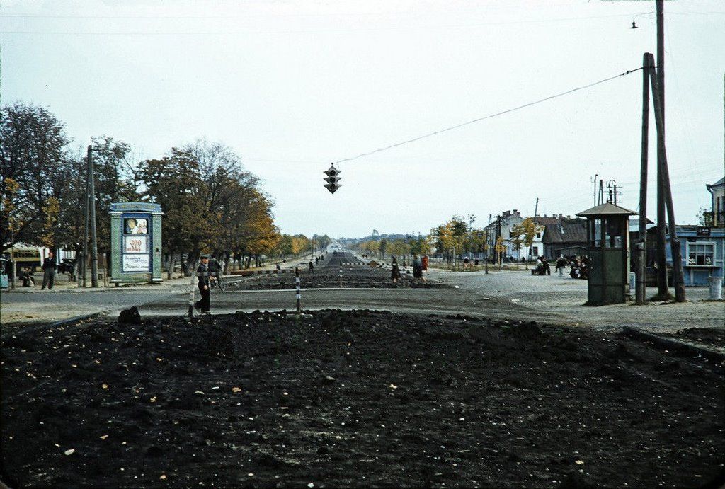 Читатель: Посмотрите, каким был Брест в 1956 году. Узнали места?