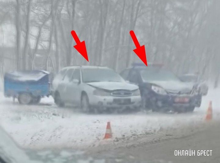 Очевидец: Автомобиль ГАИ попал в ДТП в Барановичах (Брестская область)