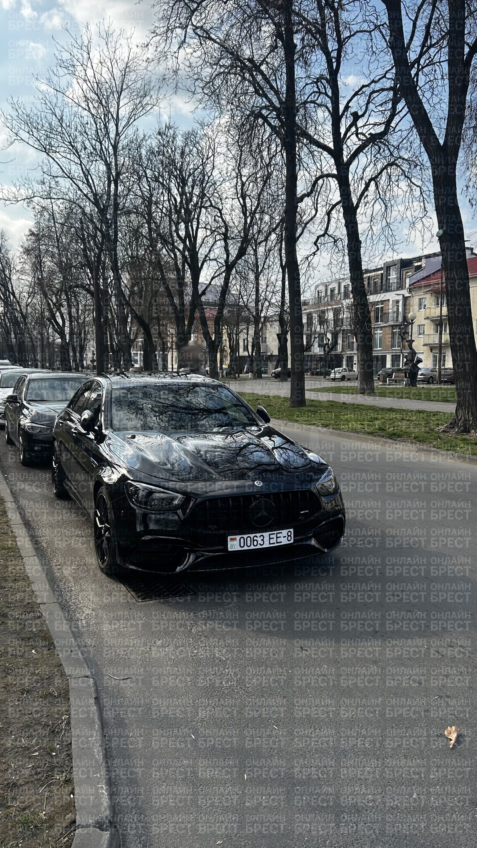 Фотофакт от читателей: в Бресте замечены номера с восьмым регионом