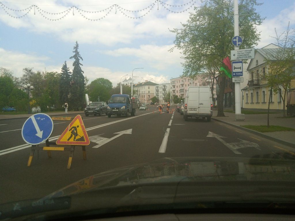 Очевидец: Будьте внимательны!. В Бресте на Ленина-Гоголя наносят разметку