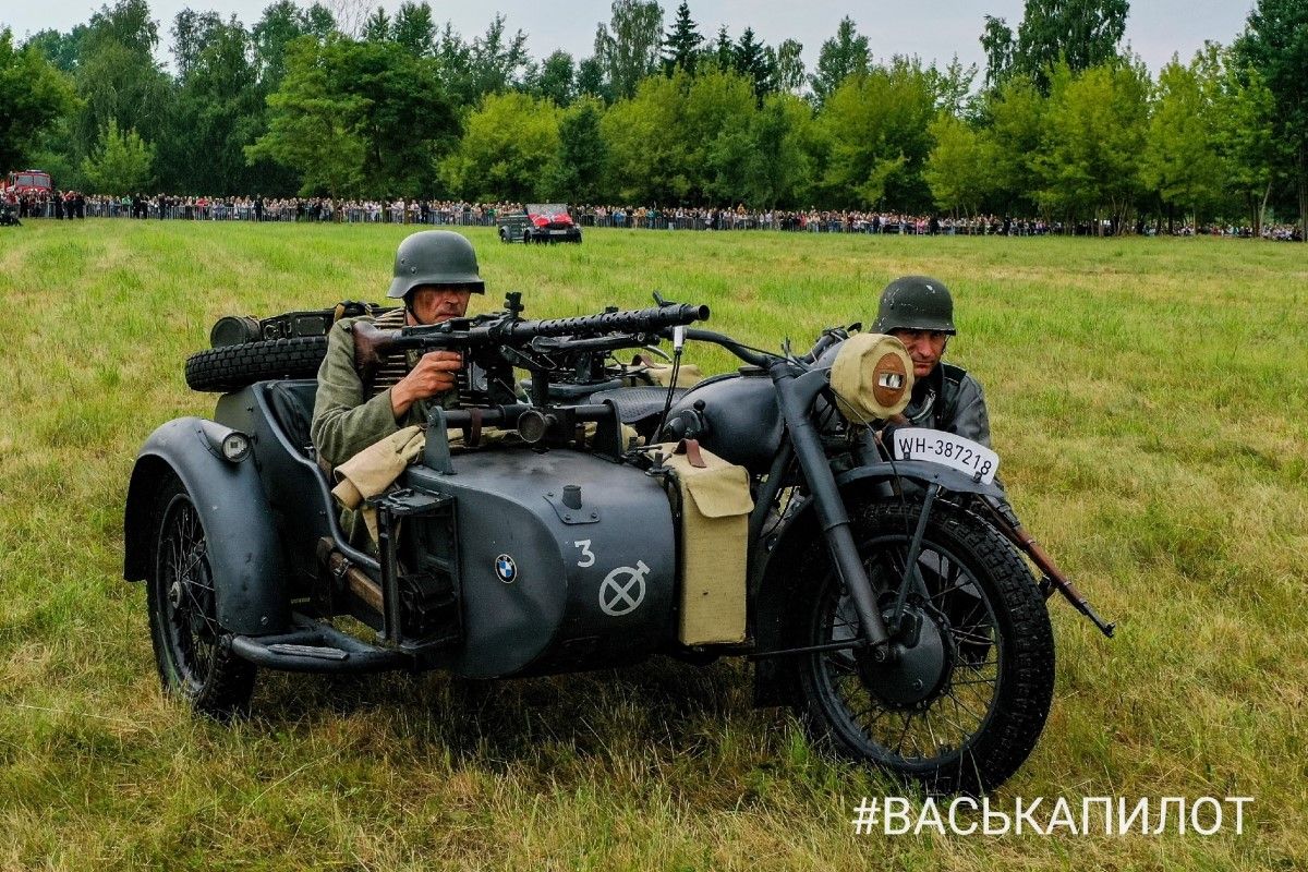 Брестская крепость в дыму и взрывах: реконструкция собрала сотни брестчан