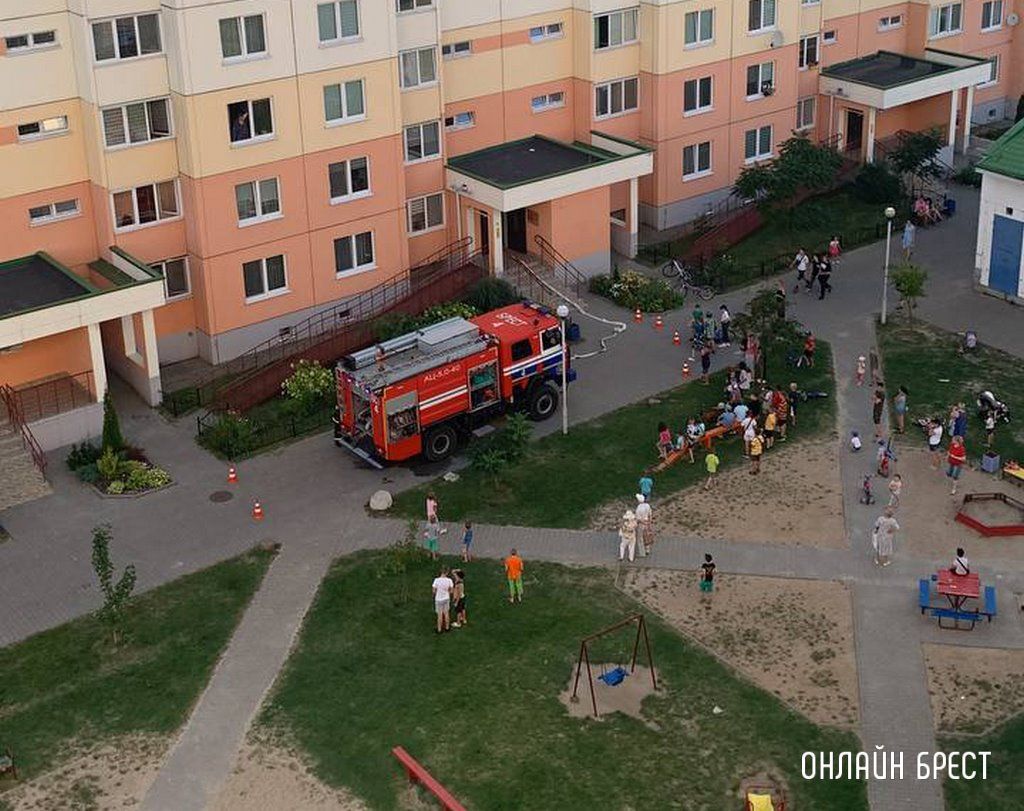 Читатель: Сегодня в Бресте на Криштофовича, 2A. Подробности неизвестны.