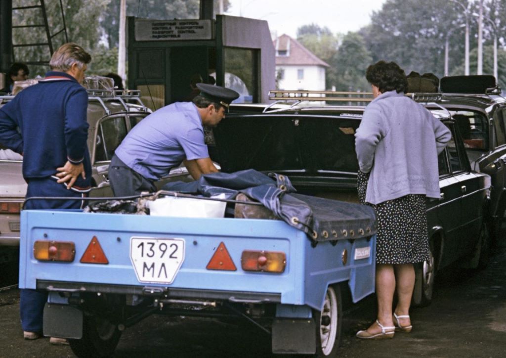 Пункт таможенного оформления «Варшавский мост». Брест, 1990-е