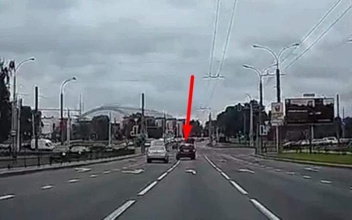 Как вам такое вождение? Видео снято вчера в Бресте