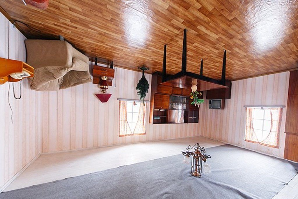 Читатель: Как вам идея? Дом-перевёртыш в Минской области