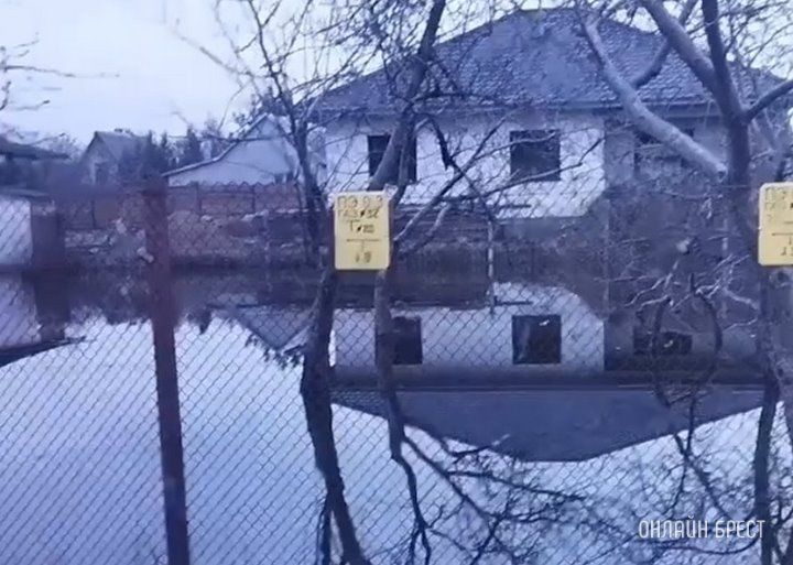 Читательница: Посмотрите, как в Бресте подтопило участки