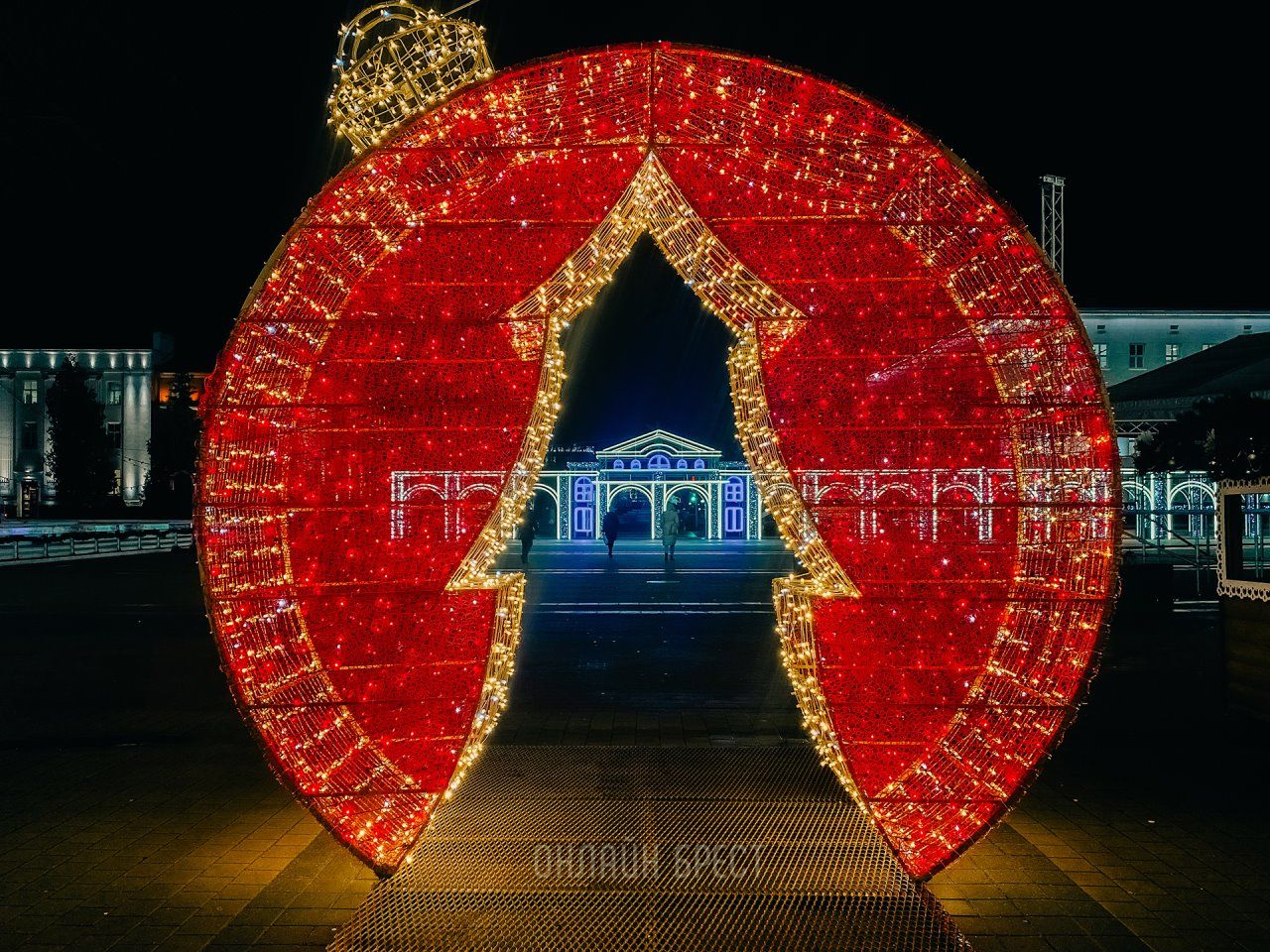 Новогодняя иллюминация в Бресте