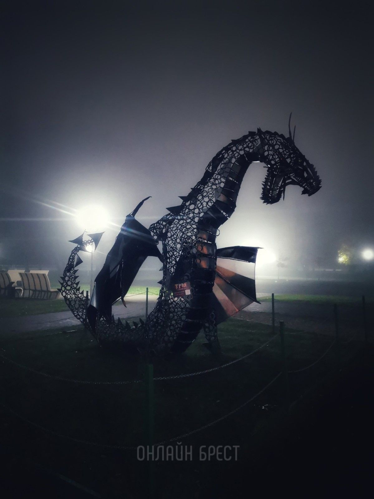 Читатель: Брест, Набережная. Фото были сделаны год назад