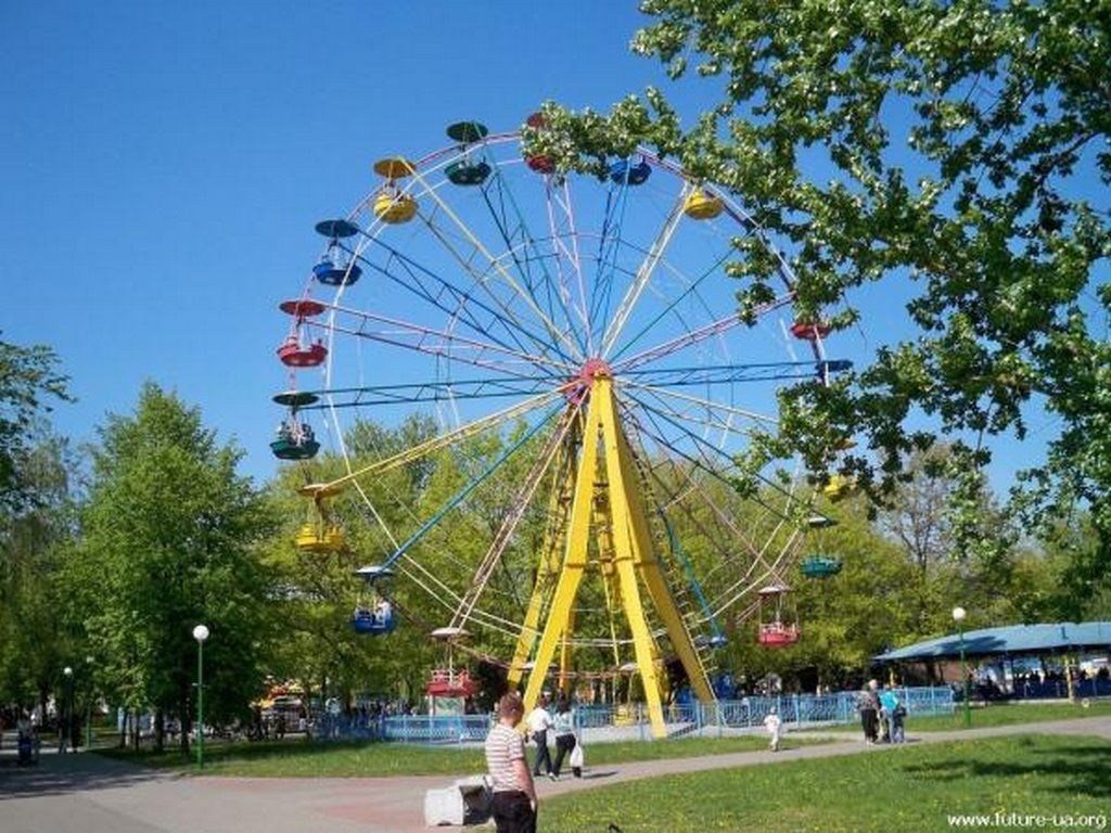 Раньше и сейчас: Колесо обозрения в Бресте