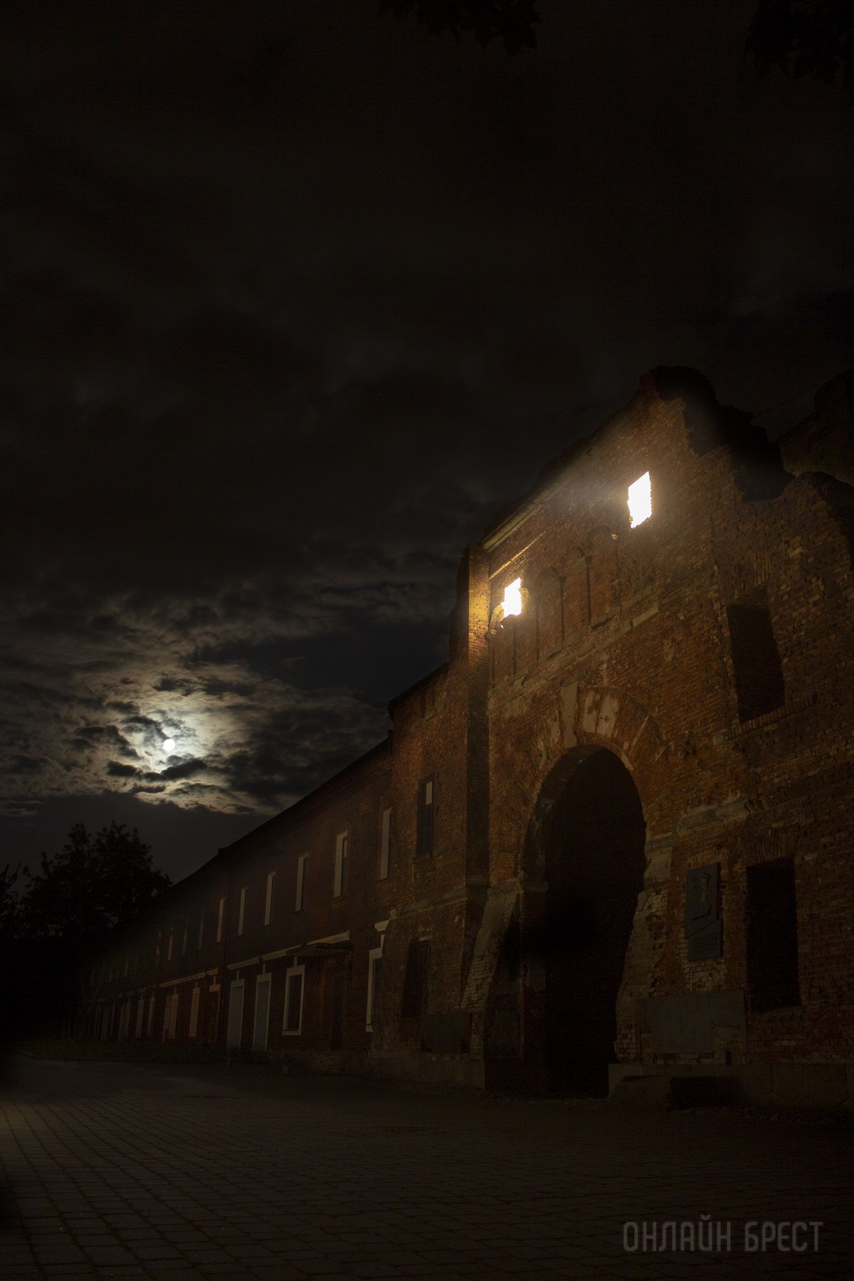 Читатель: Красивые кадры из Брестской крепости