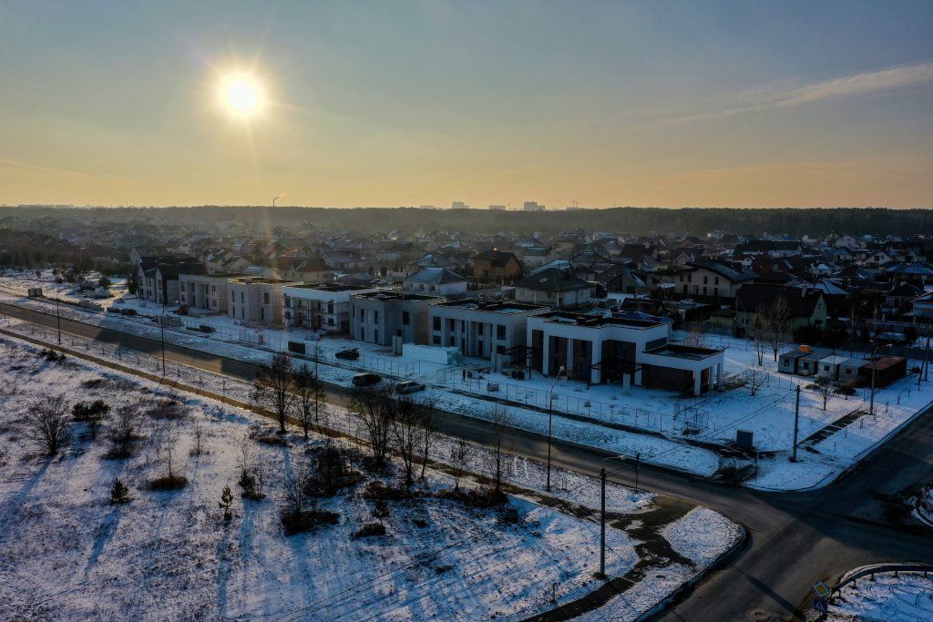 Плоска. Как выглядит район Бреста, где возводят квартал таунхаусов