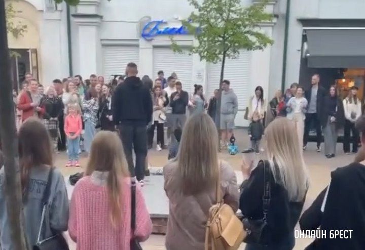 Читатель: Крутая атмосфера на Советской в Бресте. Видео снято вчера