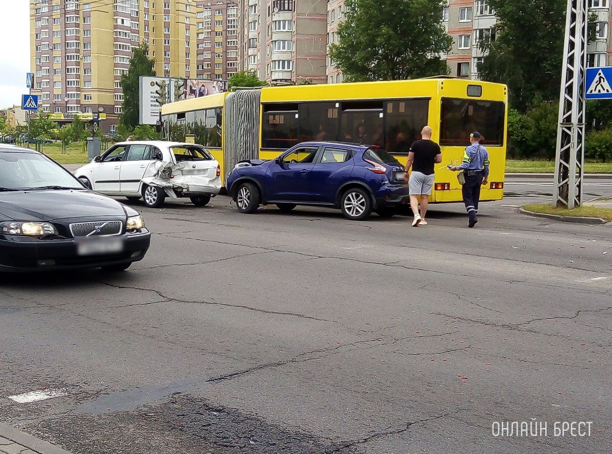 Читатель: В Бресте на ул. 28 Июля произошло ДТП