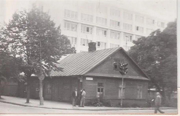 Узнали место? Брест, угол Пушкинской и Бульвара Космонавтов, 1980-е гг