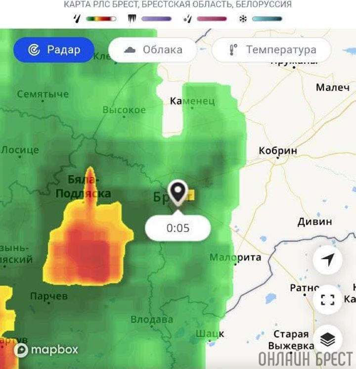 Зашёл посмотреть, как там обстоят дела с погодой, ждать ли дождя... Природа жирно намекает: «шиш вам, а не дождь»