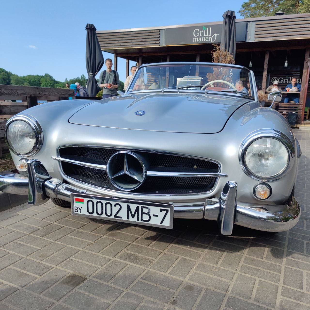 Читатель: Вау! Посмотрите какой Mercedes есть в Беларуси