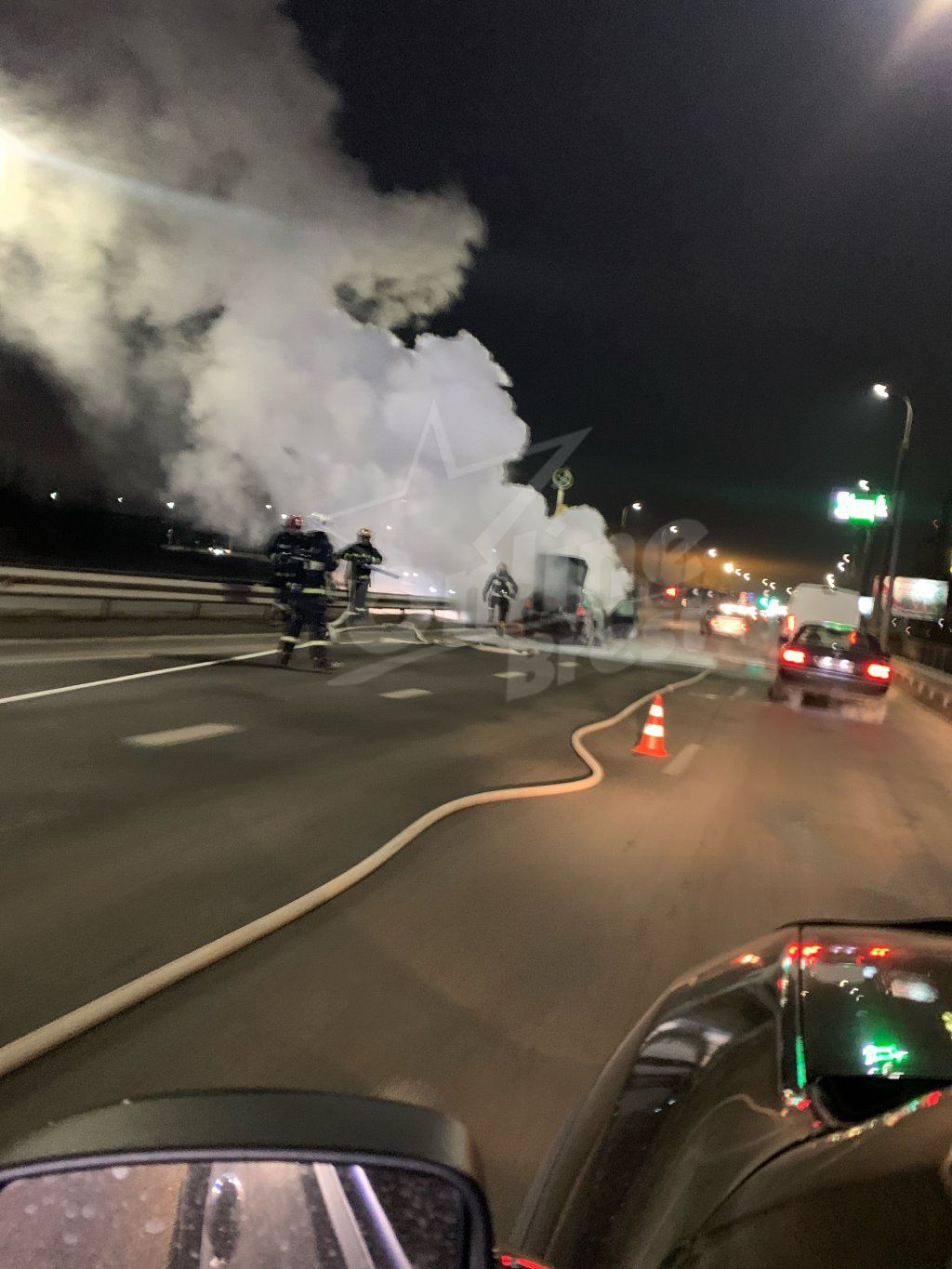 Утром в Бресте горела Audi — подробности происшествия