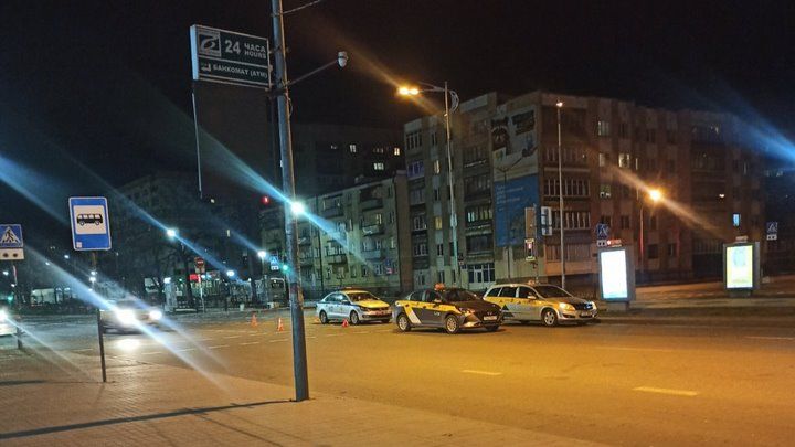 Очевидец: В Бресте на бул. Космонавтов произошло ДТП с участием такси