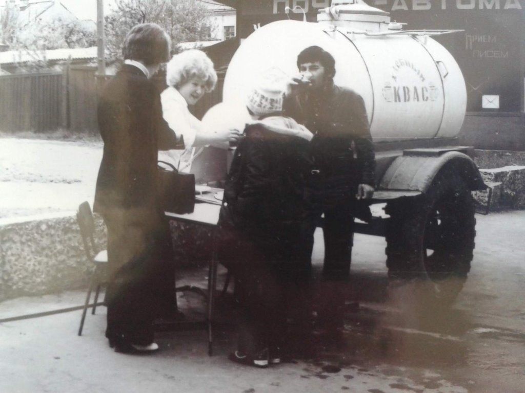 Квас в Бресте на пересечении улиц Советской и Будённого, 70-е гг.