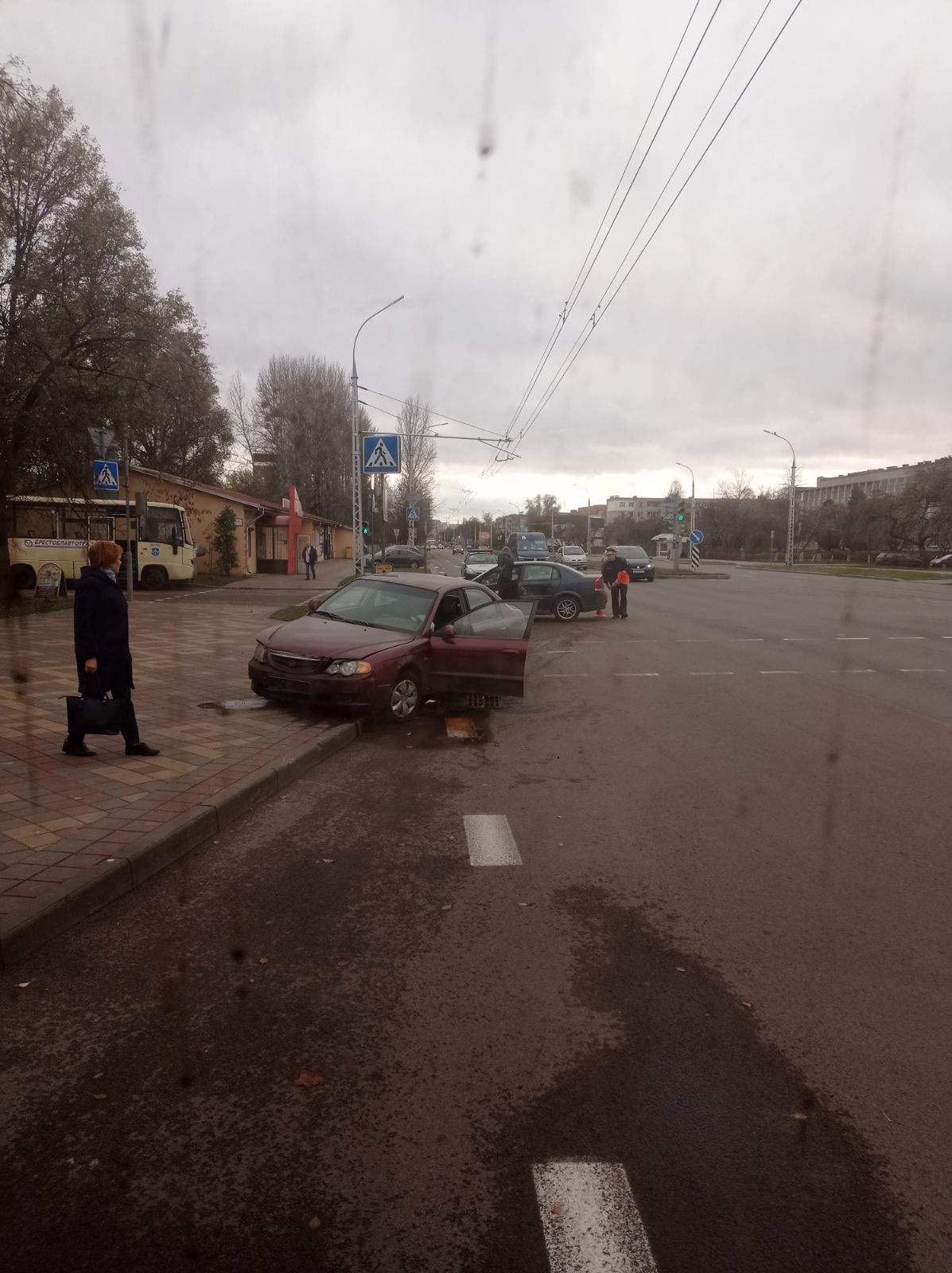 Читатель: В Бресте на ул. Я.Купалы произошло жёсткое ДТП