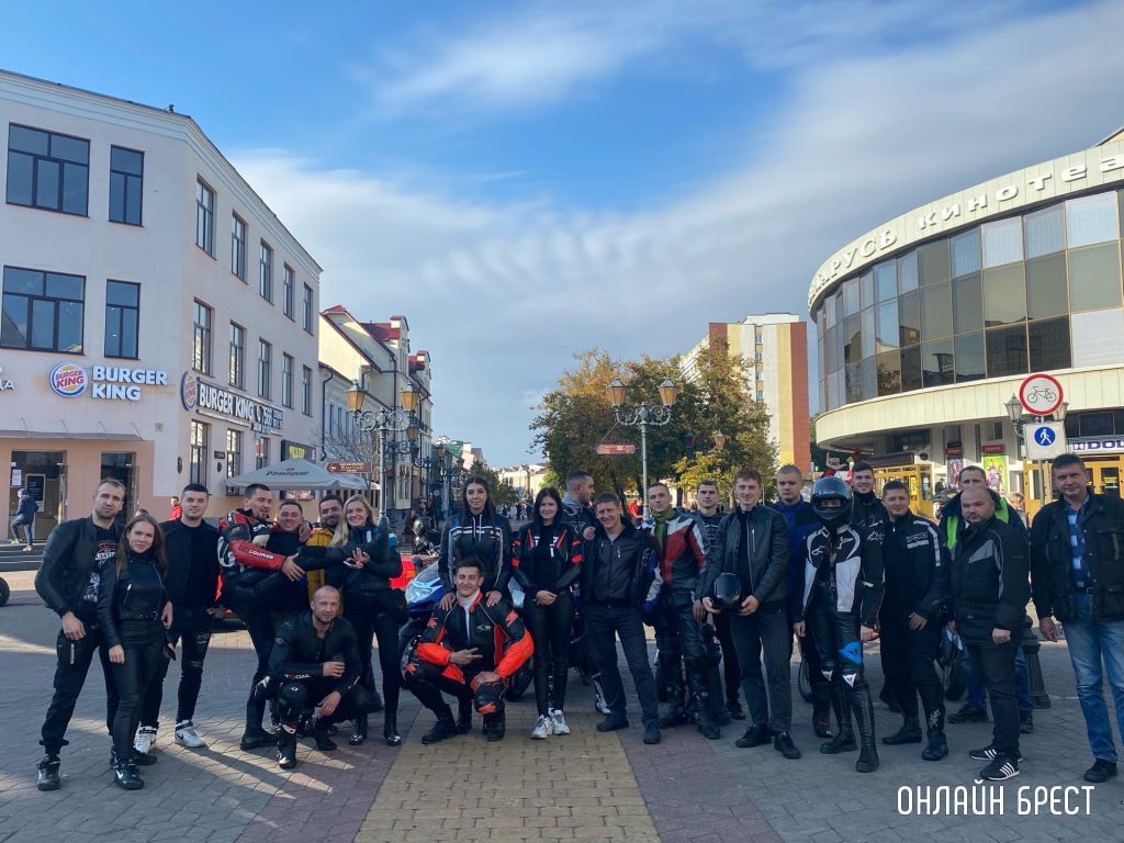 Сегодня в Бресте закрыли мотосезон