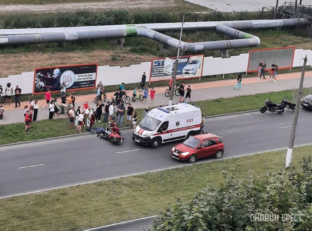 Очевидец: Сегодня в Пинске произошло ДТП с участием мотоциклиста