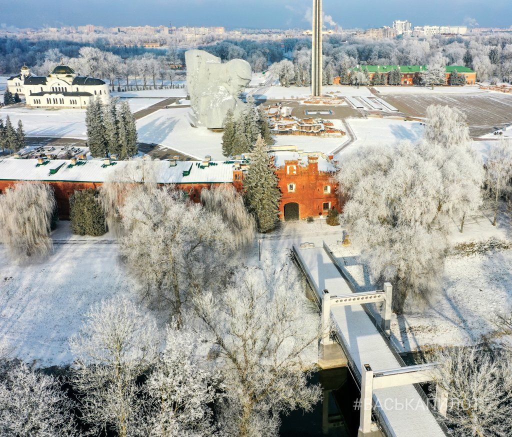 Посмотрите, как красиво в Брестской крепости