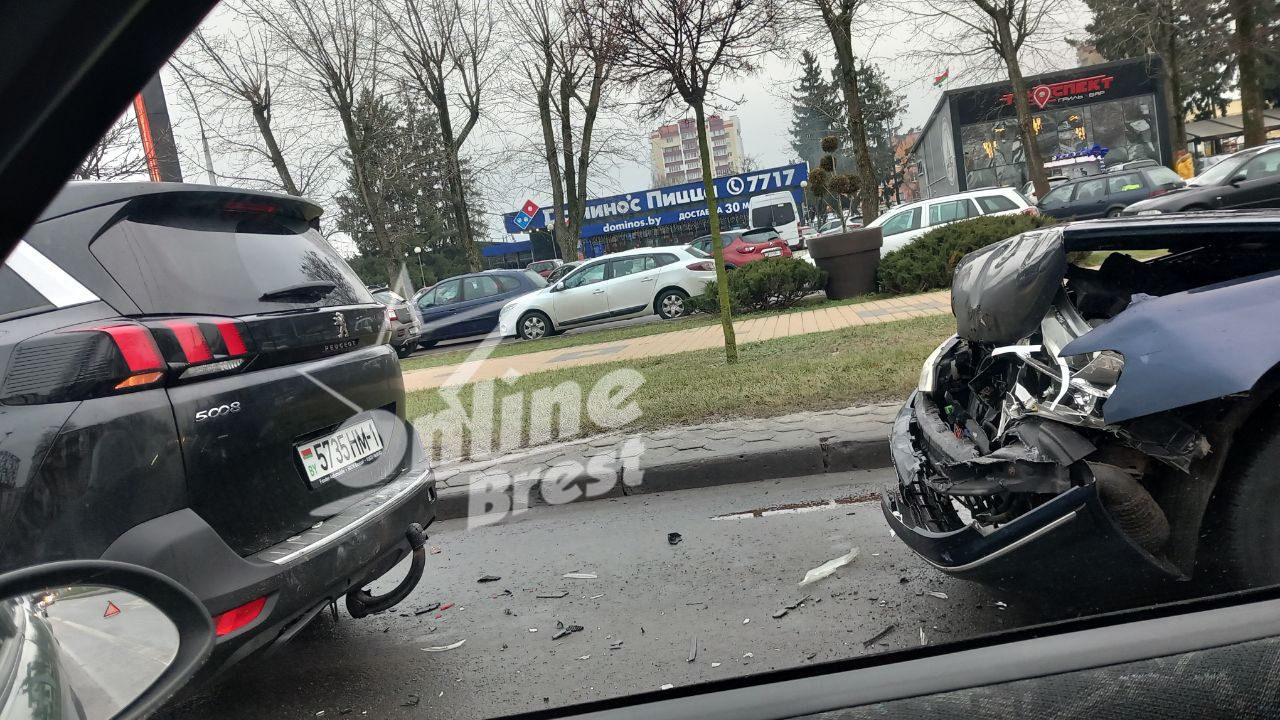 Читатель: Кому-то не повезло в последний день 2024 года. ДТП в Бресте 31 декабря