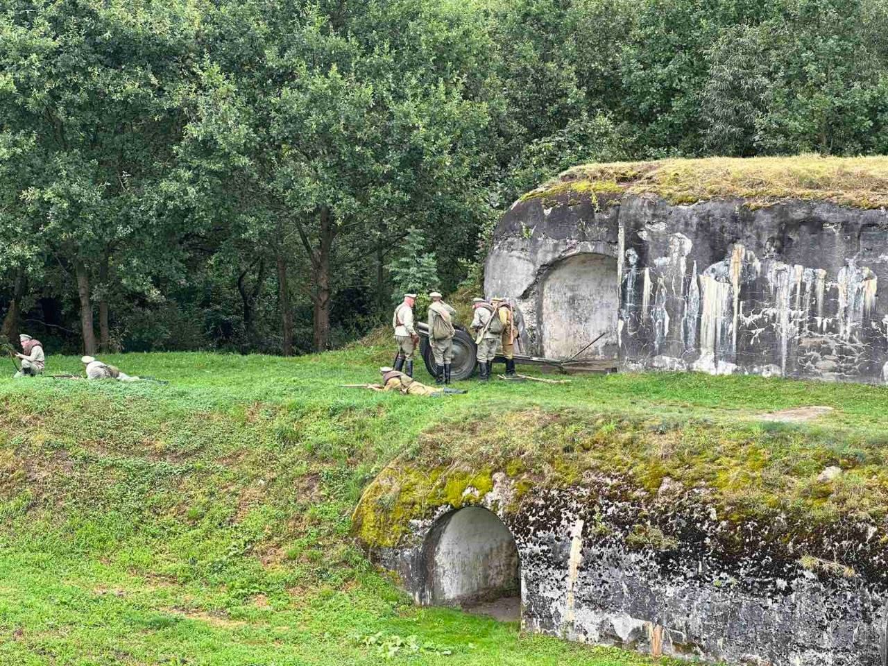 Фестиваль военно-исторической реконструкции «Непокоренная твердыня» проходит в филиале «Музей 5 форт»