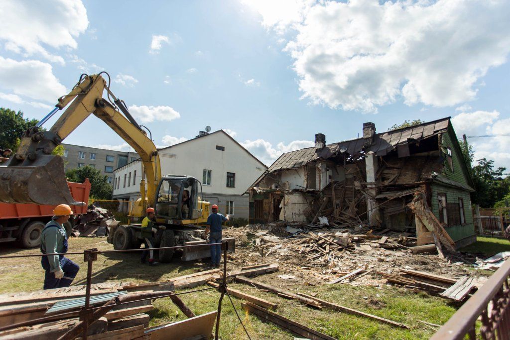 Угол Леваневского - Чапаева. Брест, 2017 год