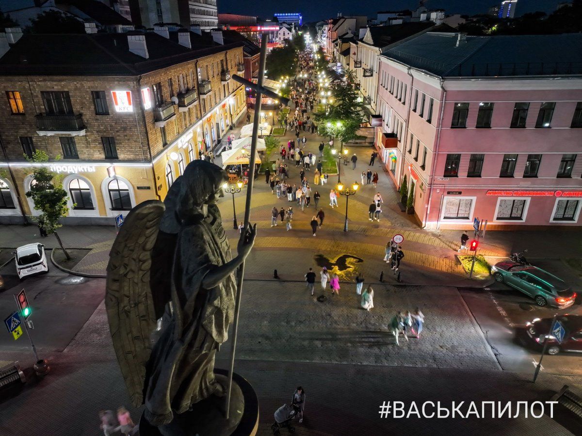 Было много людей! Так выглядела сегодня улица Советская в Бресте