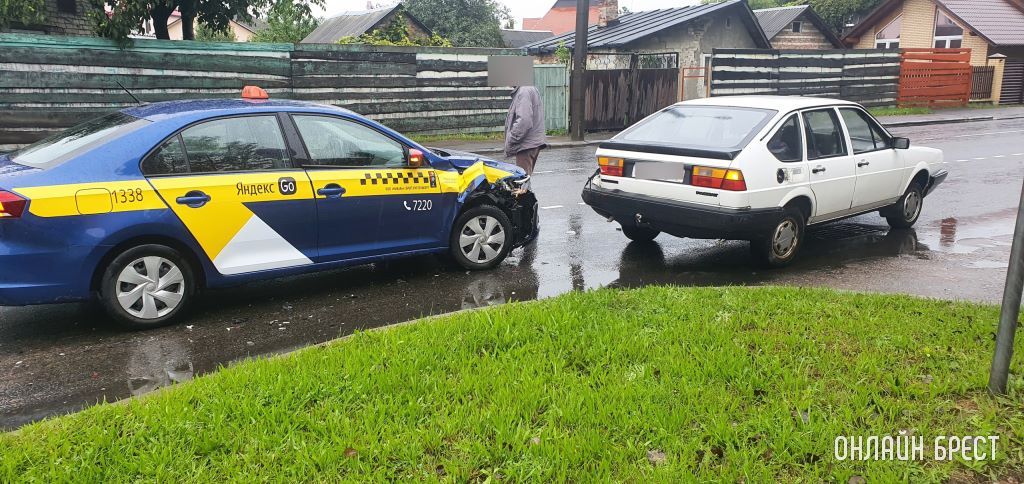 Сегодня утром на Красногвардейской в Бресте