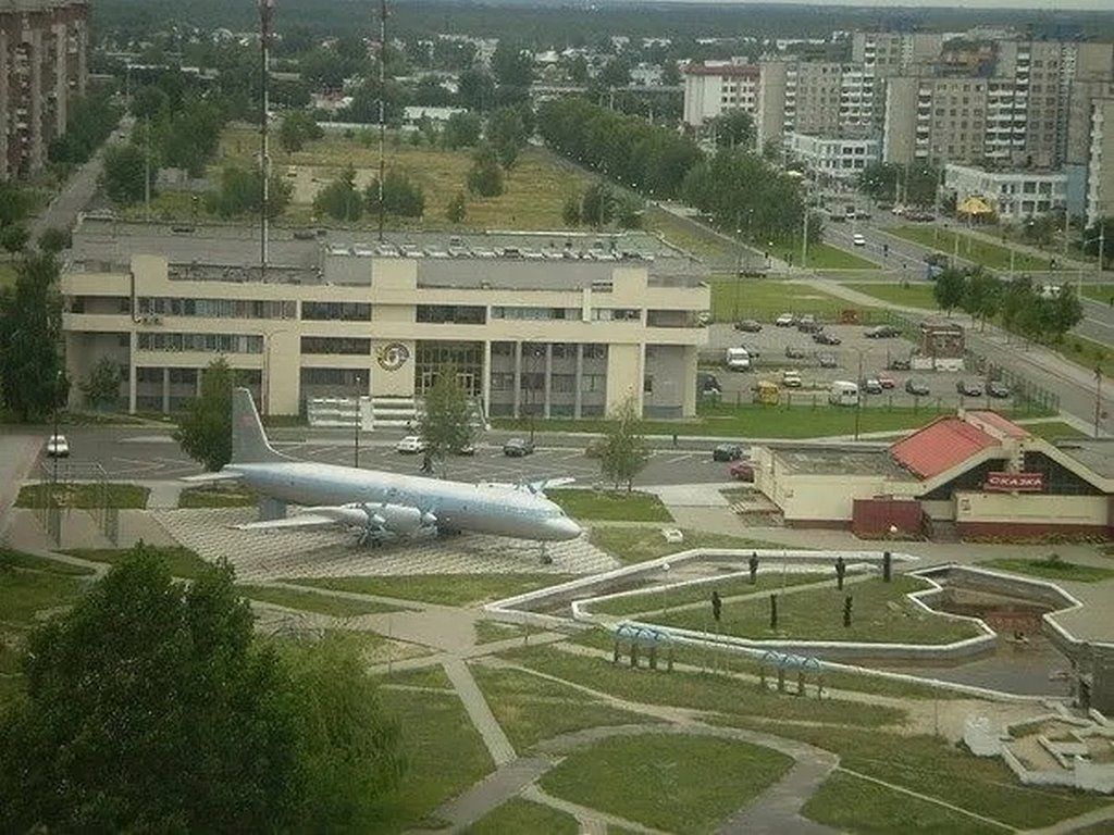 Брестчанка: разбирают бассейн детского городка возле ФОКа. В историю уходит целая эпоха