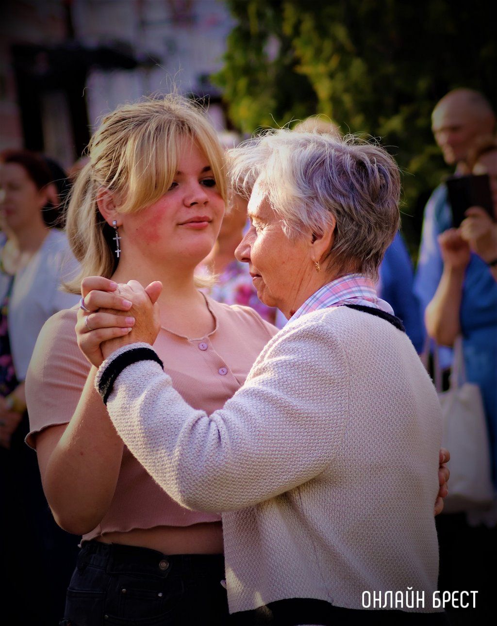 Читатель: Эмоции и настроение на «Балу на Советской»