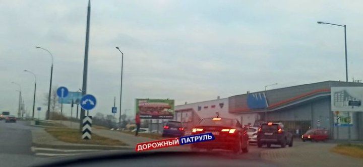 Очевидец: Автомобиль BMW попал в ДТП на Варшавском шоссе в Бресте