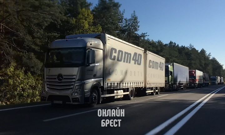 Читатель: Очередь из фур до Черней