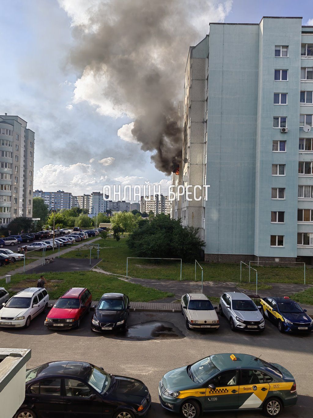 Читатель: Сегодня в Бресте на ул. Суворова горела квартира