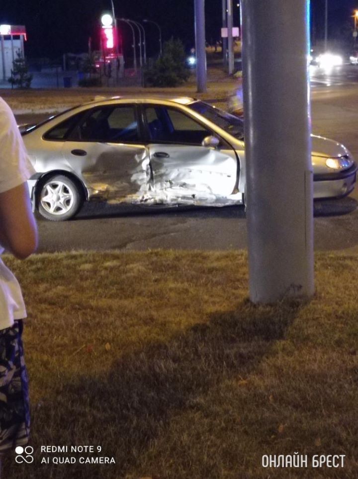 Вчера в Бресте в микрорайоне Южный произошло серьёзное ДТП