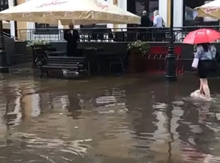 Это так вчера немного Советская поплыла