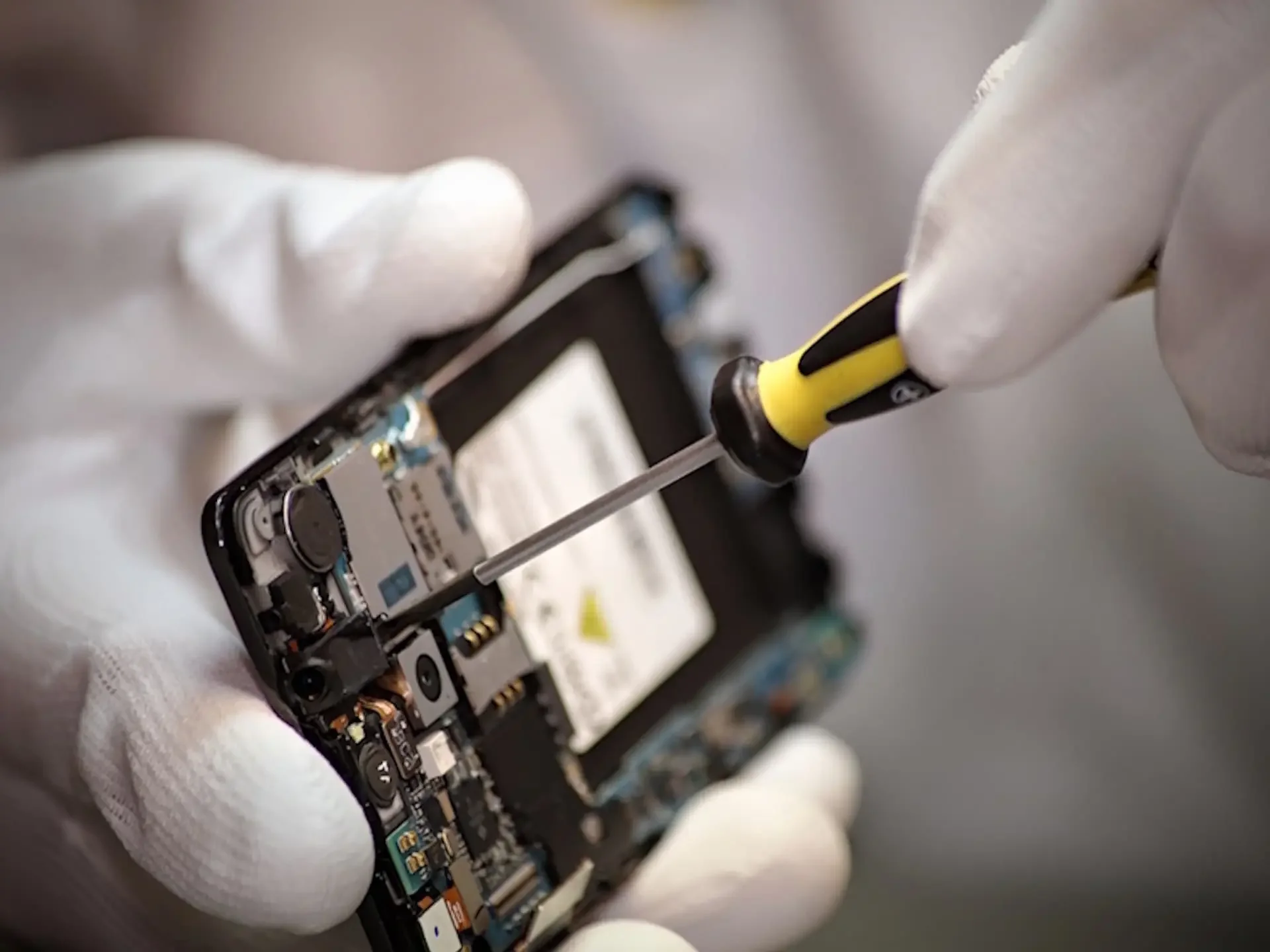 ЮНИТЕЛ — Ремонт гаджетов — фото 3