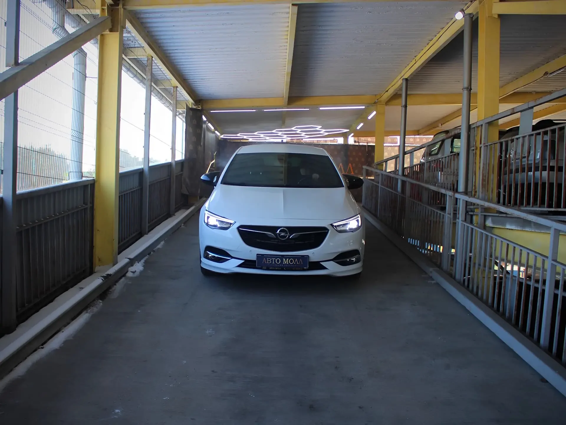 АВТО МОЛЛ — Автоцентр — фото 3