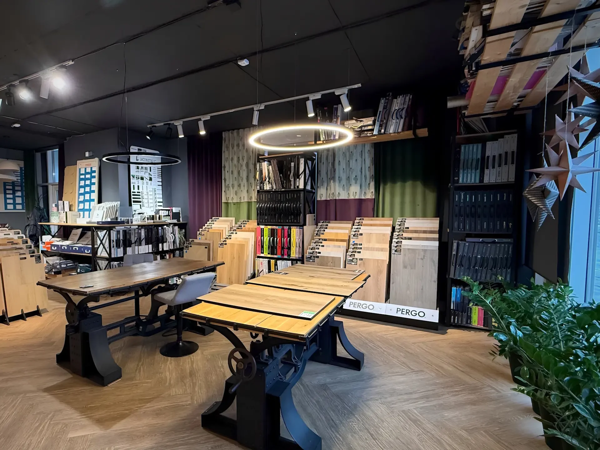 УРОВЕНЬ — Интерьерный салон — фото 2